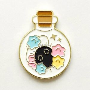 8/$40 Soot Sprite In Jar With Stars Enamel Pin